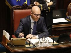 Fontana “Parlamento potrebbe contare di più, ma sta lavorando bene”