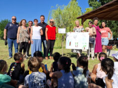 Un ulivo per crescere insieme: il dono della Scuola dell’Infanzia Calza alla comunità di Medicina