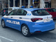 Vìola il divieto di avvicinamento alla madre chiedendo soldi per acquistare la droga: arrestato