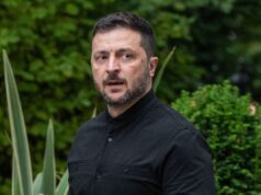 Zelensky “Lunedì vedrò Trump, ok incontro trilaterale”