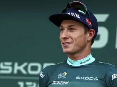 Philipsen vince a Novara la prima tappa della Vuelta 2025