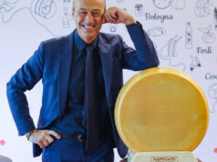 Fake Parmigiano Reggiano alla fiera Anuga di Colonia