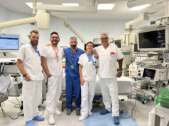 Modena, asportata con tecnica mininvasiva rara una neoplasia di 20 centimetri al retto-sigma