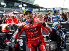Marc Márquez e il Ducati Lenovo Team vincono la gara perfetta a Spielberg. Bagnaia ottavo al traguardo