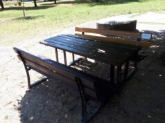 Recuperati tavoli e panchine ai parchi Modena Est e Amendola