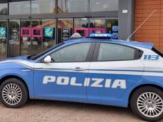 Sorpresa a rubare in un negozio di abbigliamento: denunciata 23enne