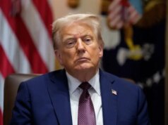 Trump “L’India ha proposto di azzerare i dazi, ma ora è tardi”