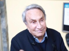 Emilio Fede, i funerali domani a Segrate