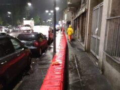 Maltempo a Milano, posizionate barriere mobili nel quartiere Pontelambro