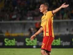 Prima gioia Camarda, il Lecce aggancia il Bologna in extremis