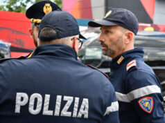 Furti di scooter a noleggio, 18enne arrestato dalla Polizia di Stato