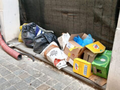 Sassuolo; rifiuti abbandonati in via Fenuzzi (a 50 mt dalla sede del Sindaco)