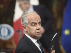 Piantedosi “Riflettere su difficoltà del lavoro delle forze dell’ordine”