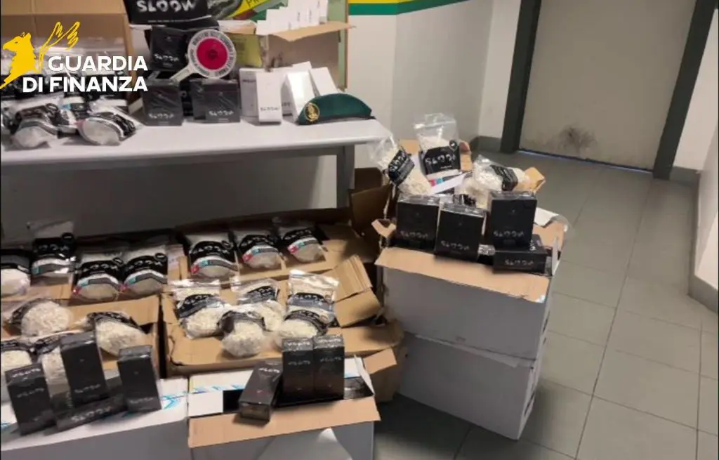 Smantellata filiera fumo illegale a Palermo, sequestro per 11 milioni