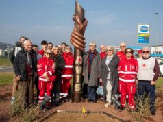 Castel San Pietro: una panchina rossa per ricordare Marino Galloni e il valore del dono