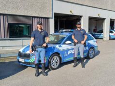 La Polizia di Stato dona generi alimentari alla Caritas di Bologna