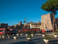 Crollo a Roma, morto l’operaio estratto dalle macerie