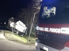 Due camion coinvolti in un incidente a Mirandola: uno dei conducenti estratto dai Vigili del fuoco