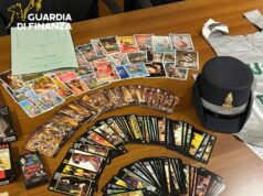 Cartomante abusiva con reddito di cittadinanza scoperta dalla Finanza a Bologna