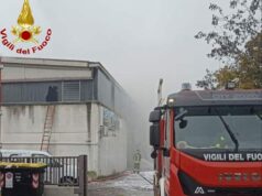 Incendio capannone Mancasale, il Comune di Reggio Emilia: “non si rilevano rischi per la cittadinanza”