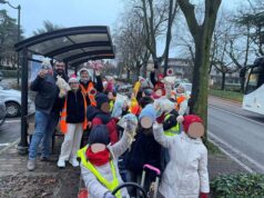 Regali ai bimbi del Pedibus e iniziative natalizie con le famiglie per i piccoli della scuola comunale d’infanzia Il Frassino