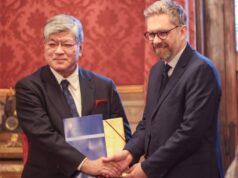 I sindaci di Itabashi e Bologna si sono incontrati questa mattina in occasione del ventennale del gemellaggio