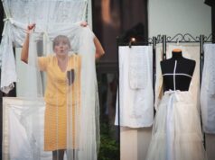 Teresa, ovvero la sarta che voleva ricucire il firmamento di Casa degli Alfieri, al Teatro San Prospero di Reggio Emilia