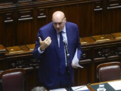 Ucraina, Crosetto “Mosca finge apertura ma il negoziato non decolla”