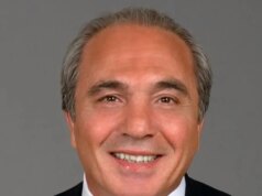 È morto a 76 anni il presidente della Fiorentina Rocco Commisso