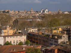 Domanda di case in calo nel 2025 dopo i picchi del 2024