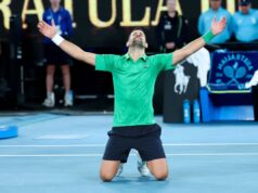 Djokovic batte Sinner al quinto e vola in finale in Australia