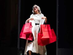 Al Celebrazioni di Bologna, Drusilla Foer torna in scena con il suo ‘Venere Nemica’