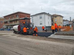In via Roosevelt a Carpi iniziati i lavori di asfaltatura