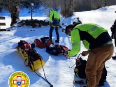 Rovinosa caduta sulla neve, 50enne soccorso al Ventasso