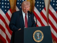 Trump aumenta i dazi globali al 15% “Da Corte Suprema decisione anti-Usa”