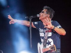 All’EuropAuditorium ‘sold out’ per la data recupero del concerto del consacrando Edoardo Bennato