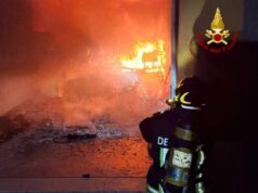 Autorimessa a fuoco nella notte a Formigine