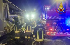 Campogalliano: violento scontro tra camion in A22, nessun ferito