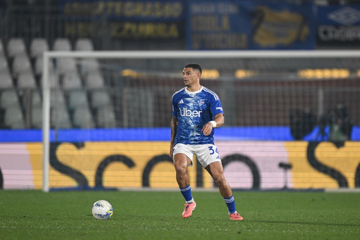 Il Como ribalta la Roma, vince 2-1 e vola da solo al quarto posto