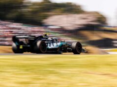 Antonelli fa il bis in Giappone e diventa leader del Mondiale