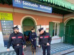 I Carabinieri controllano l’area di un istituto scolastico e i terminal ferroviari sassolesi