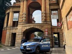 Stretta sulla sicurezza a Bologna: 65 arresti, 48 misure e 33 espulsioni in un mese da parte della Polizia di Stato