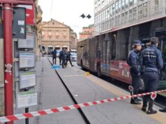 Bologna: donna investita da un bus in via Ugo Bassi, è grave