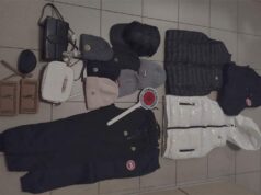 Tutela del consumatore, la Polizia Locale sequestra oltre sessanta capi contraffatti in via Indipendenza
