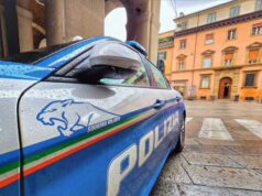 Bologna, scacco allo spaccio in via Amendola: la Polizia di Stato arresta 5 pusher