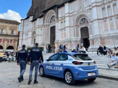 Tentano una rapina in centro a Bologna ma le vittime sono appartenenti alle Forze dell’ordine
