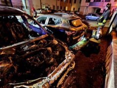 Auto a fuoco nella notte a Cadelbosco Sopra. Da accertare la natura del rogo