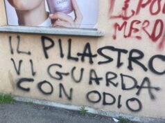 Scritte choc sulla sede del PD a Bologna