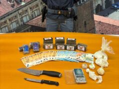8 chili di hashish, oltre a cocaina, crack e ecstasy sequestrati negli ultimi giorni a Bologna dalla Polizia di Stato