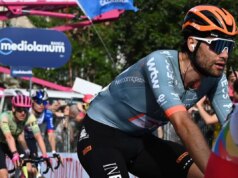 Ganna domina la crono di Massa, Eulalio resta in maglia rosa